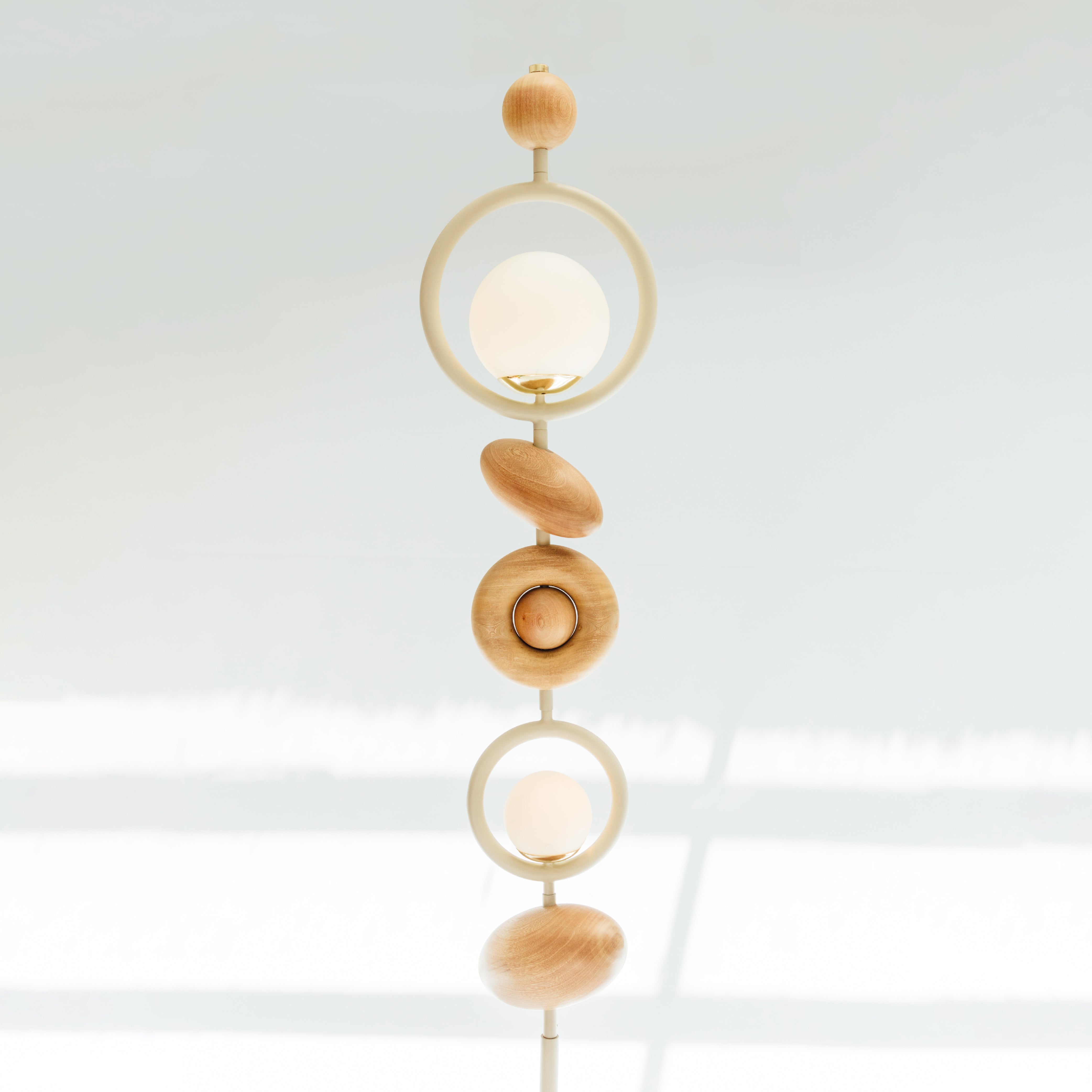 Bora floor lamp