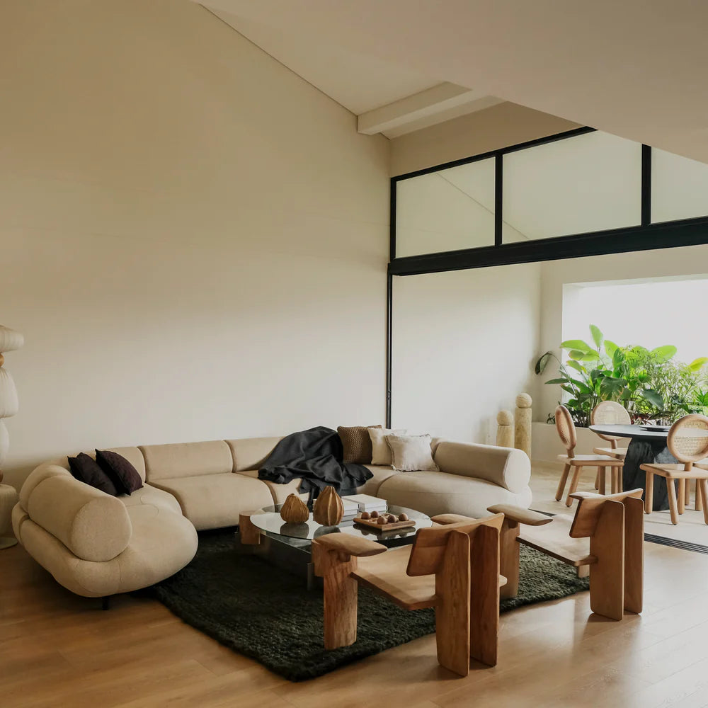 Runa armchair