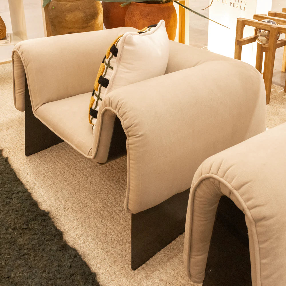 Páramo Armchair