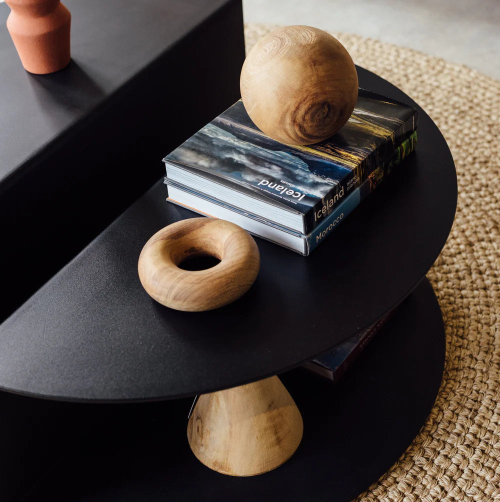 Geo decorative figure