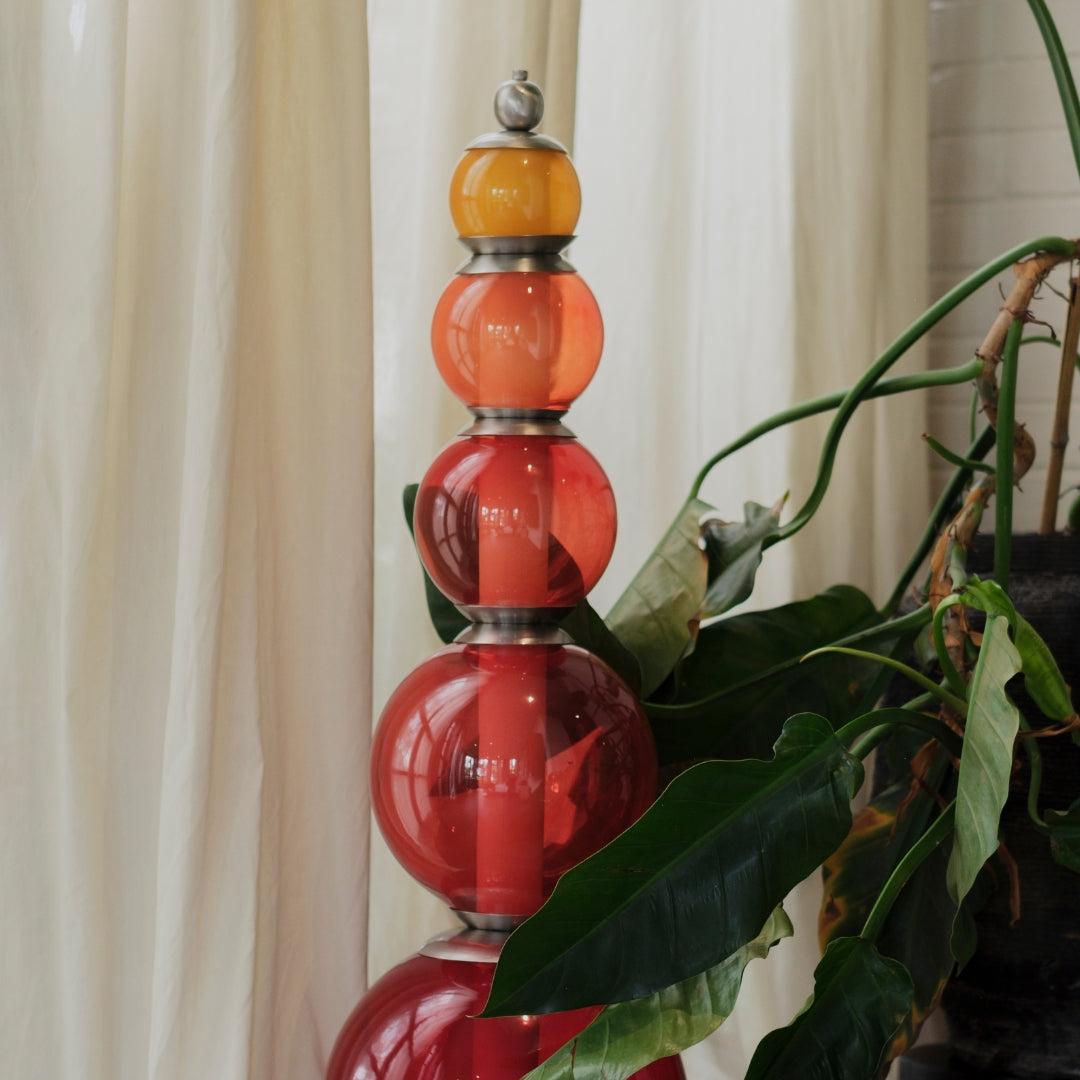 Nostra floor lamp