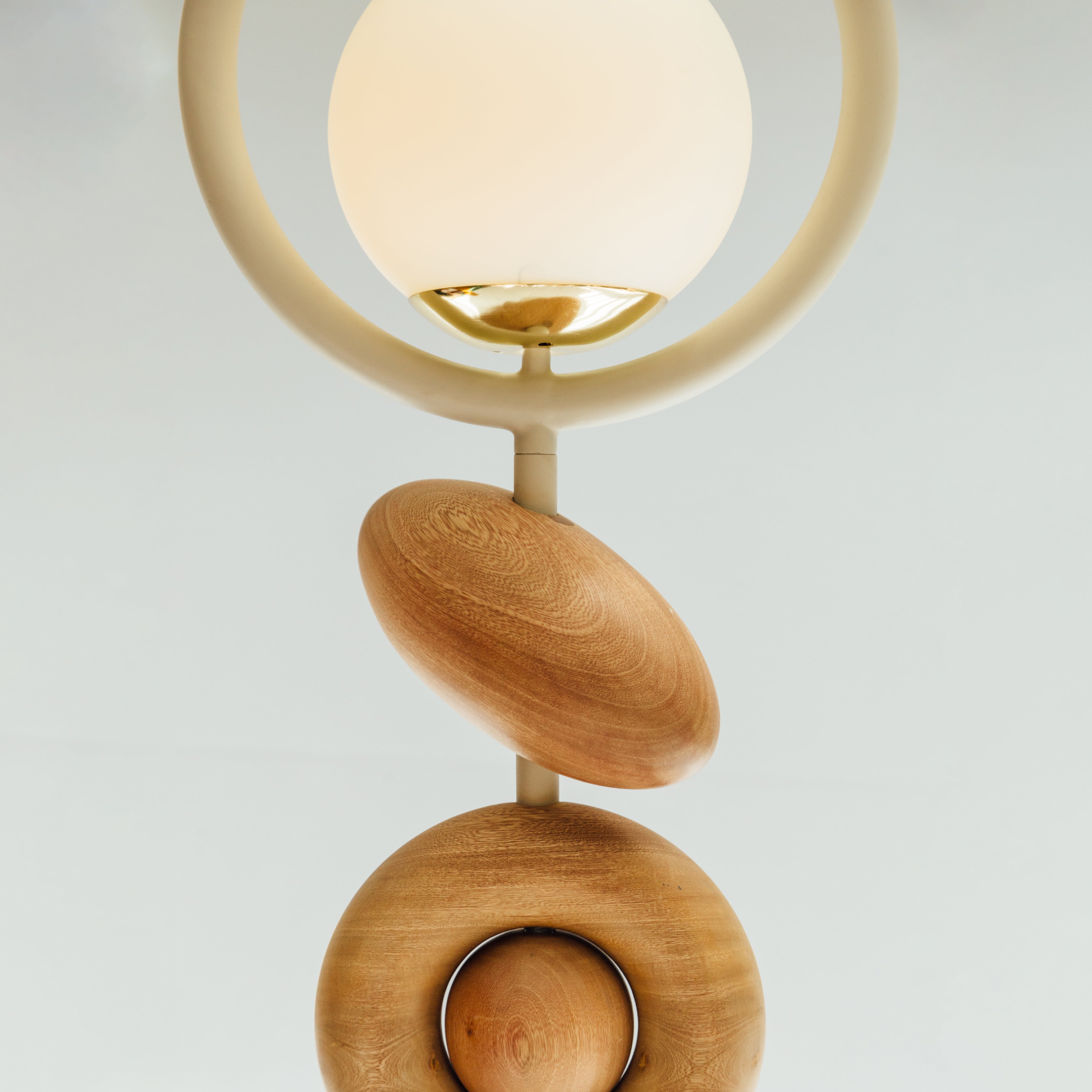 Bora floor lamp