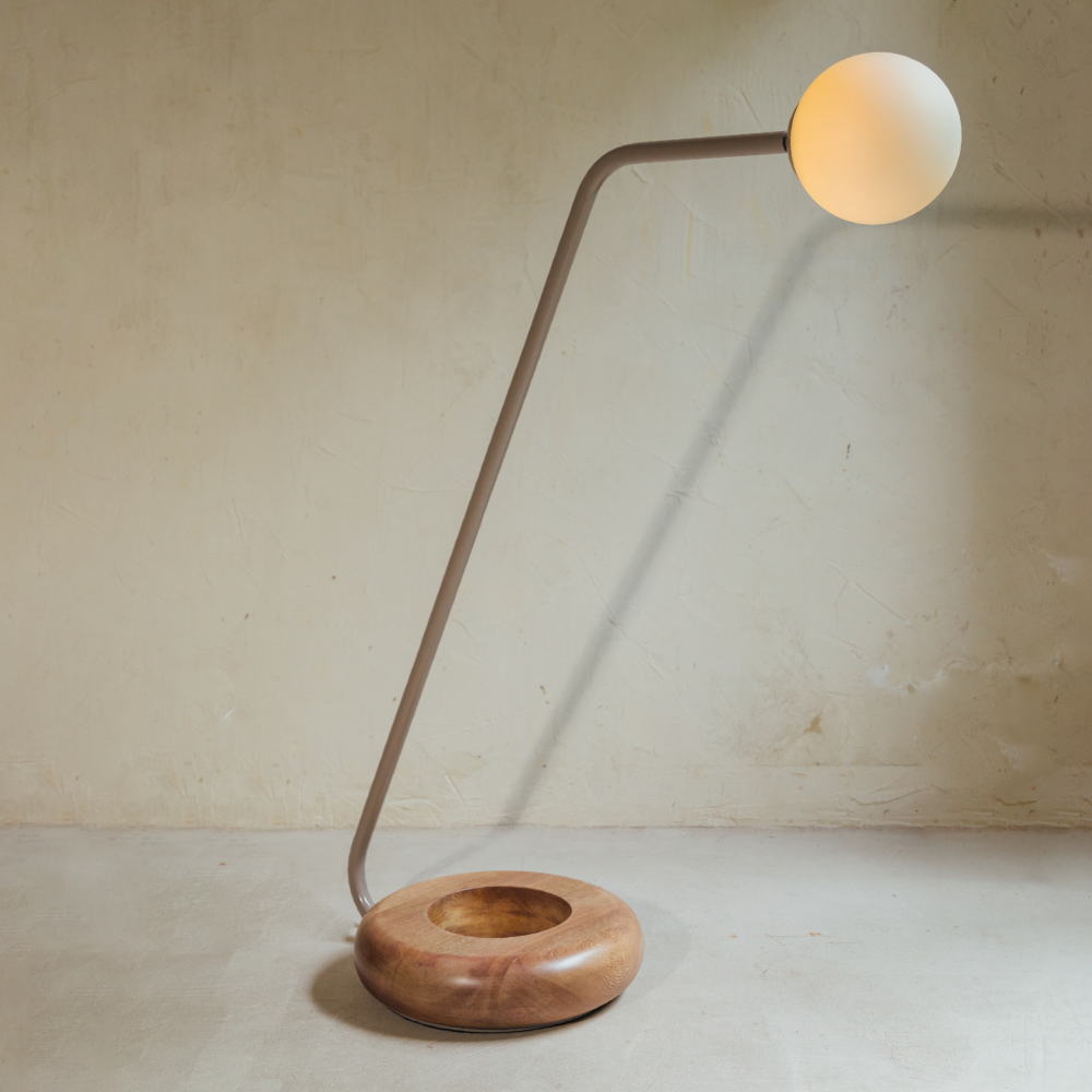 Iris floor lamp