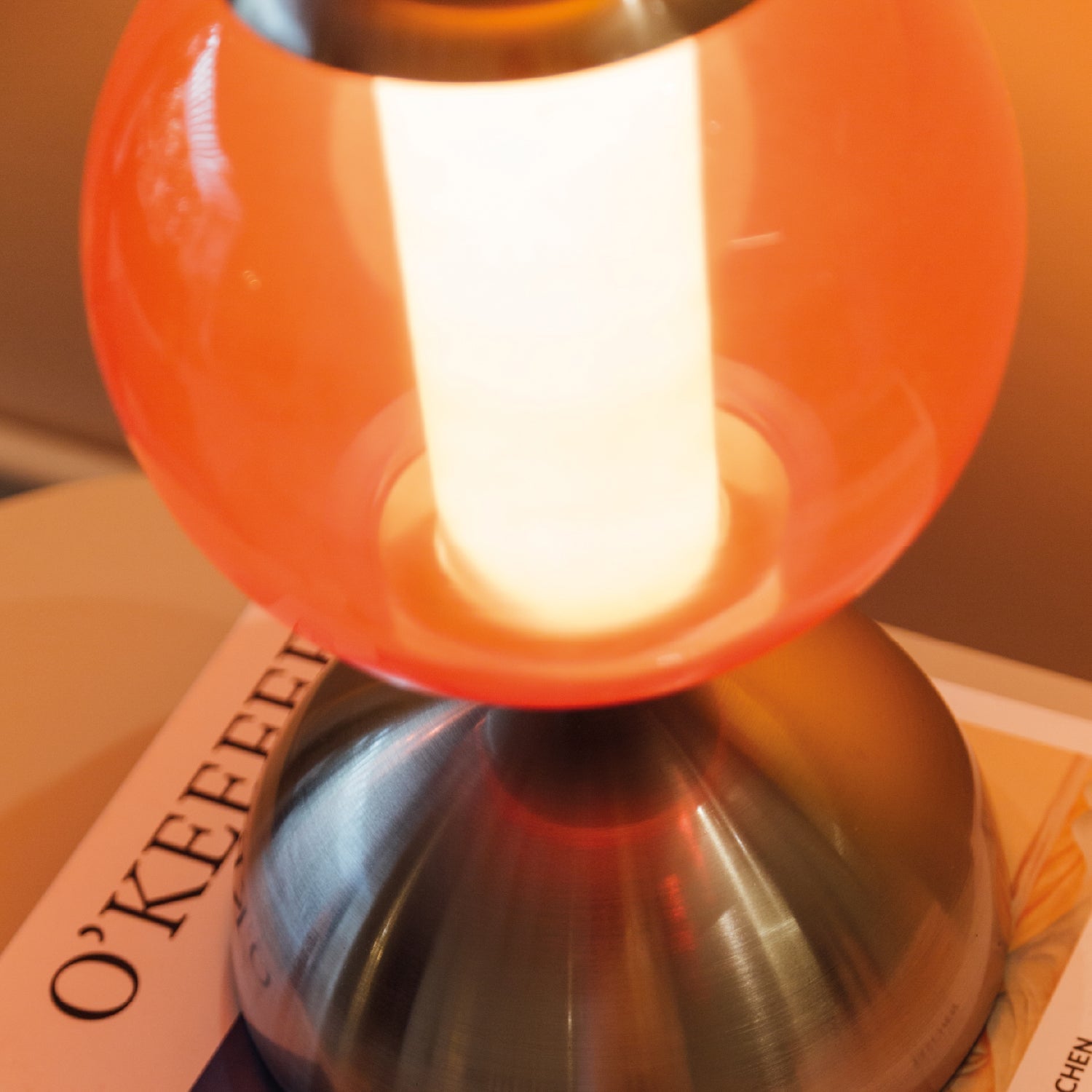 Nostra table lamp