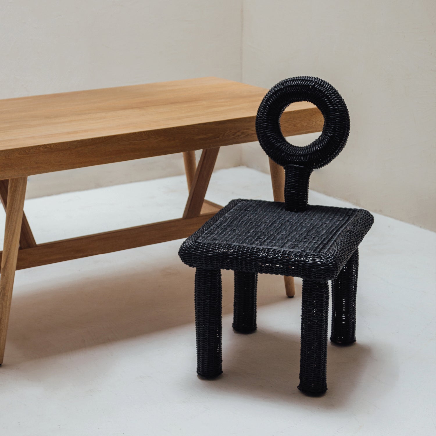 Woven astoria chair